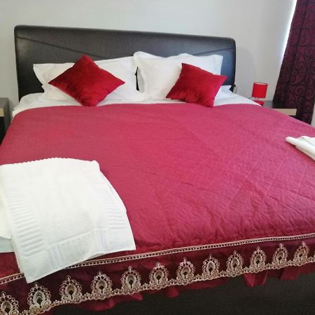 Hotel Casa Gabi'S Orşova Esterno foto
